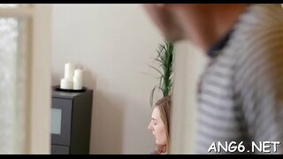 Elegantne floozy Niki puhub hästi