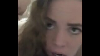 Պոռնիկ ստիպում է խորը մինետ եւ ընդունում anal ժաժ է ազգային ժողովը, նախքան пукнуть ժամանակ камминга